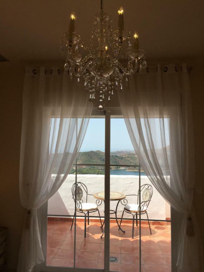 Ferienhaus Luxury Duplex With Views. Marbella